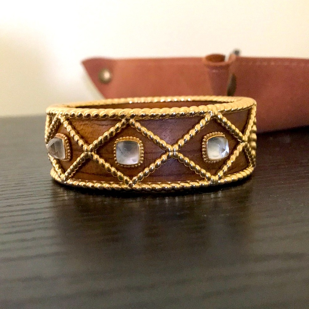 CAPUCINE DE WULF hinged cuff bracelet
